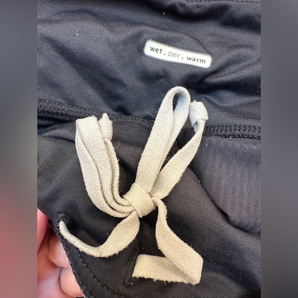 Lululemon Women's Athletic Run Speed Shorts in Black Navy Gray Size 8 Medium M - Picture 8 of 9